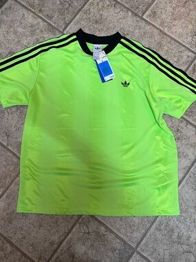 adidas Neon Yellow-Green Tee with Black Three-Stripes men’s large